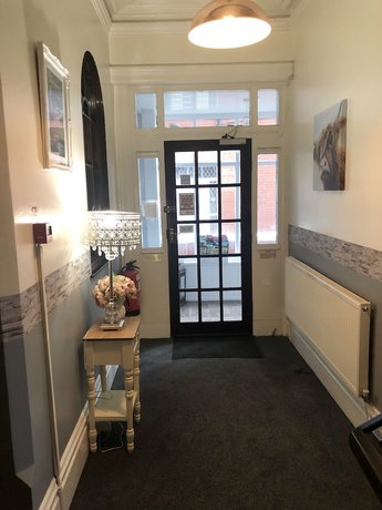 Imagen de los interiores del Hotel West Vale Villa. Foto 19
