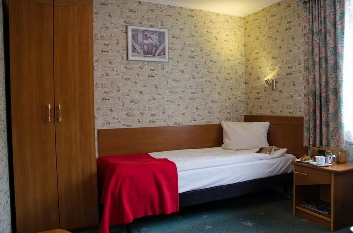 Imagen de la habitación del Hotel West, Varsovia. Foto 14