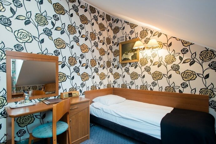 Imagen de la habitación del Hotel West, Varsovia. Foto 18
