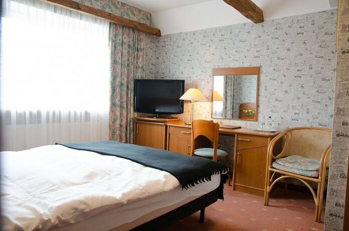 Imagen de la habitación del Hotel West, Varsovia. Foto 21