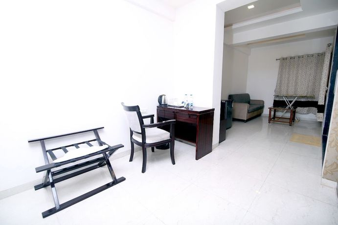 Imagen de la habitación del Hotel West View, Bhilad. Foto 5