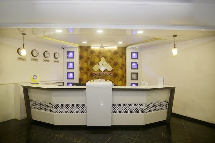 Imagen de los interiores del Hotel West View, Bhilad. Foto 15