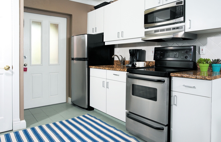 Imagen de la habitación del Hotel West Wind Inn. Foto 2