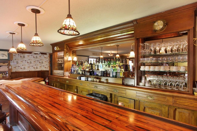 Imagen de los exteriores del Hotel West Wind Inn. Foto 11