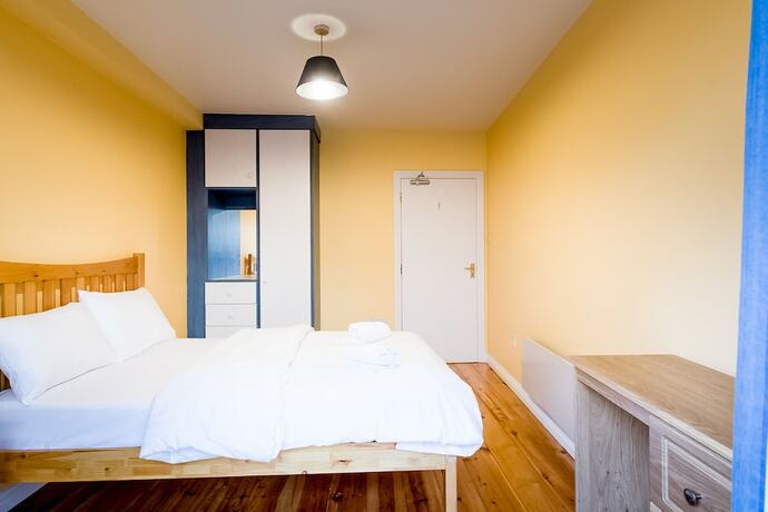 Imagen de la habitación del Hotel West end Apartments Galway. Foto 16