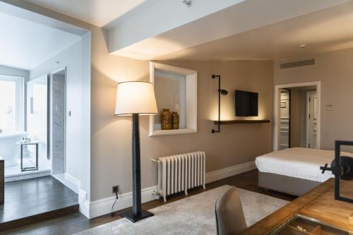 Imagen general del Hotel WestDoor. Foto 12