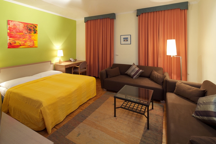 Imagen de la habitación del Hotel Westbahn. Foto 8