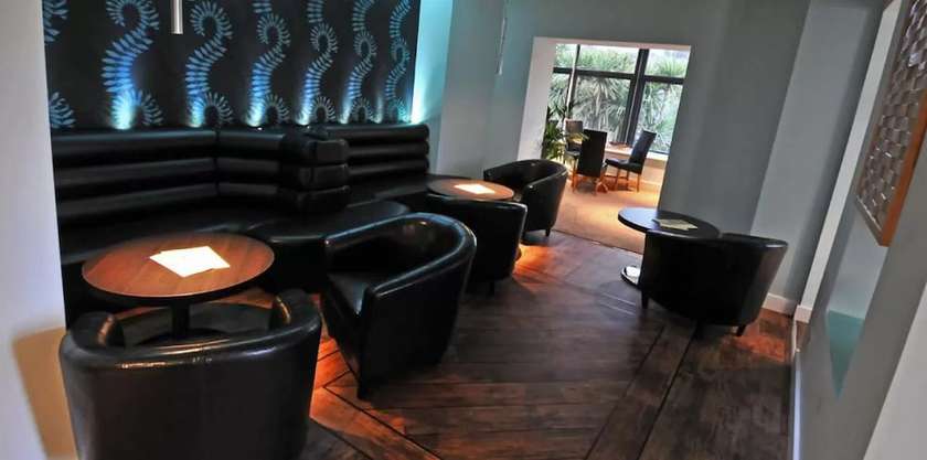 Imagen de los interiores del Hotel Westberry. Foto 20