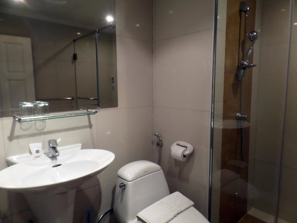 Imagen de la habitación del Hotel Westbury Residence. Foto 15