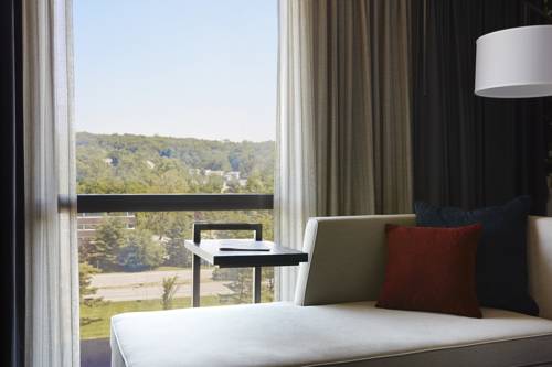 Imagen de la habitación del Hotel Westchester Marriott. Foto 3