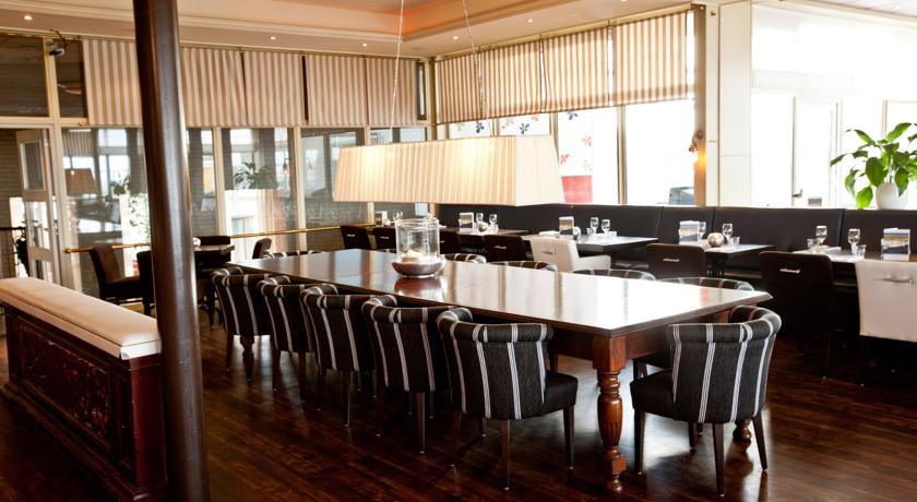 Imagen del bar/restaurante del Hotel Westcord Strandhotel Seeduyn. Foto 2