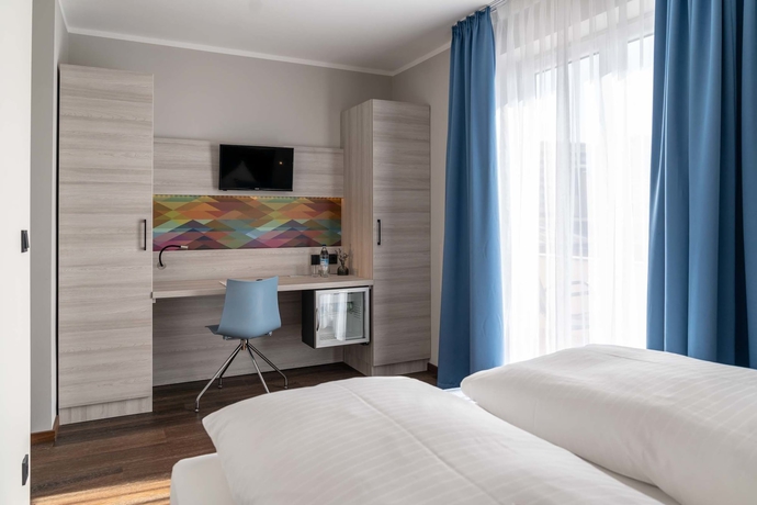 Imagen de la habitación del Hotel Westend. Foto 9
