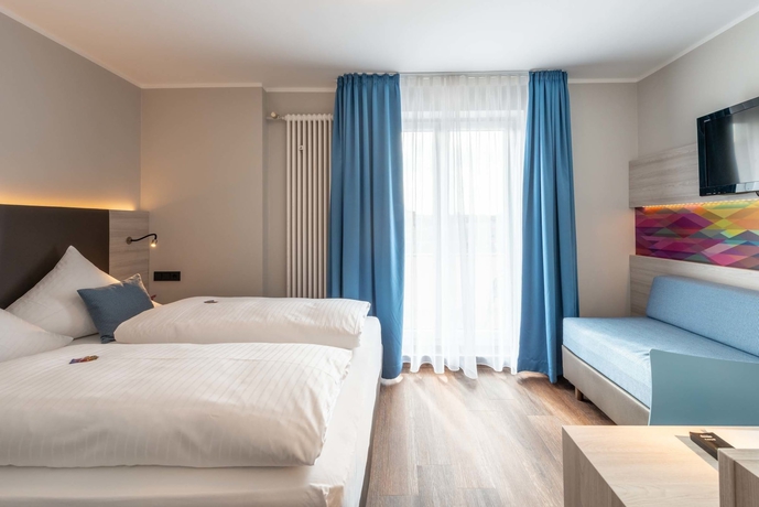 Imagen de la habitación del Hotel Westend. Foto 14