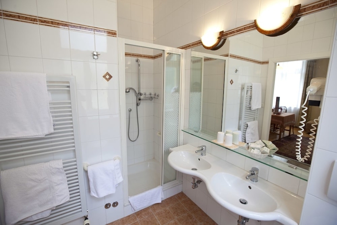 Imagen de la habitación del Hotel Westend, Merano. Foto 14