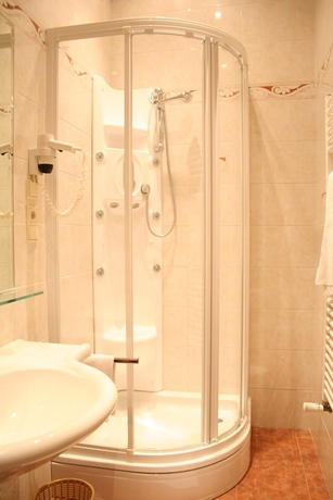 Imagen de la habitación del Hotel Westend, Merano. Foto 15