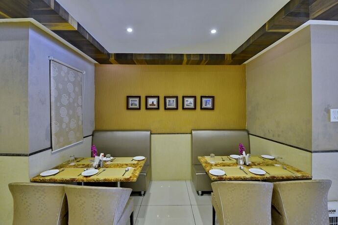 Imagen del bar/restaurante del Hotel Western, Bhopal. Foto 13
