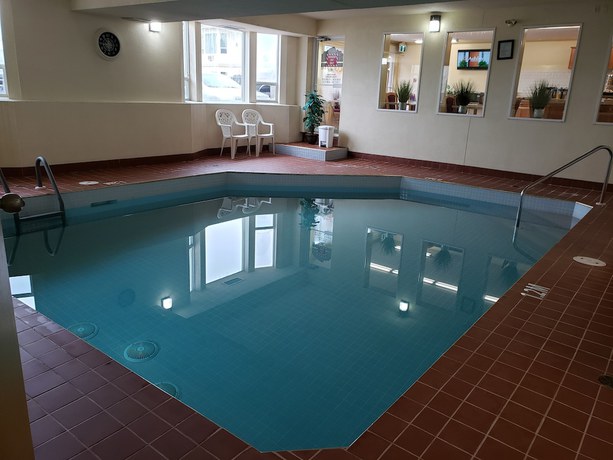 Imagen de la piscina del Hotel Western Budget Motel 1. Foto 13