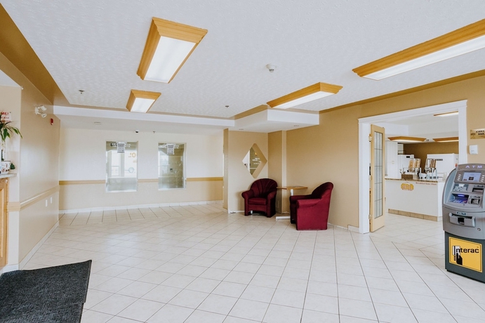 Imagen de los interiores del Hotel Western Budget Plus Red Deer East. Foto 16