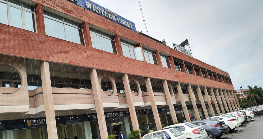 Imagen de los exteriores del Hotel Western Court. Foto 13