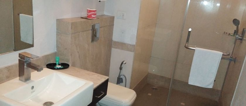 Imagen de la habitación del Hotel Western Court. Foto 10