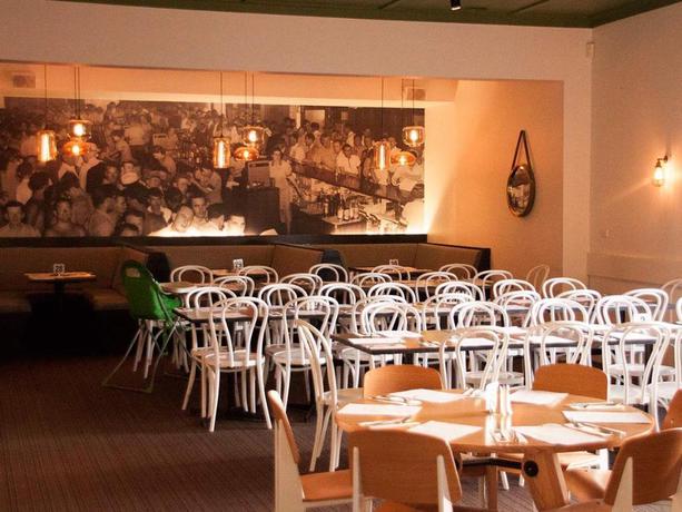 Imagen del bar/restaurante del Hotel Western Hotel. Foto 7