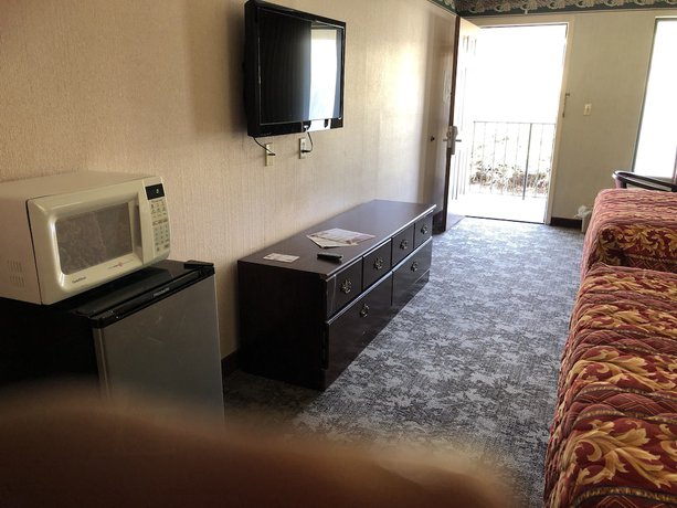 Imagen de la habitación del Hotel Western Inn, Fairburn. Foto 11