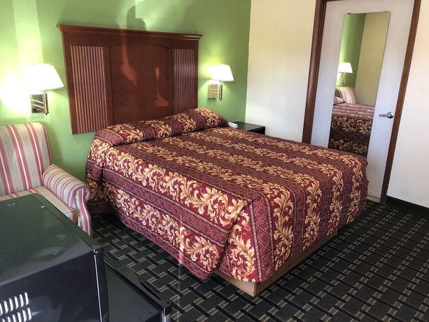 Imagen de la habitación del Hotel Western Inn, Fairburn. Foto 15