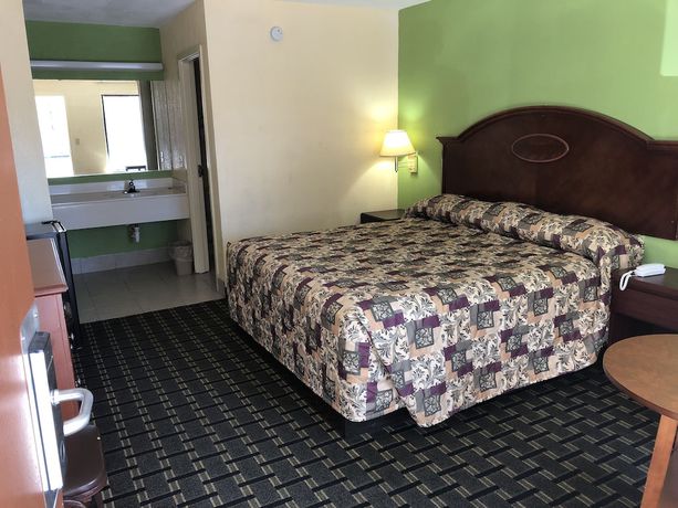 Imagen de la habitación del Hotel Western Inn, Fairburn. Foto 18
