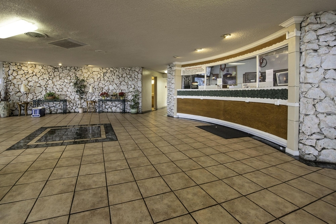 Imagen de los interiores del Hotel Western Inn Houston. Foto 12