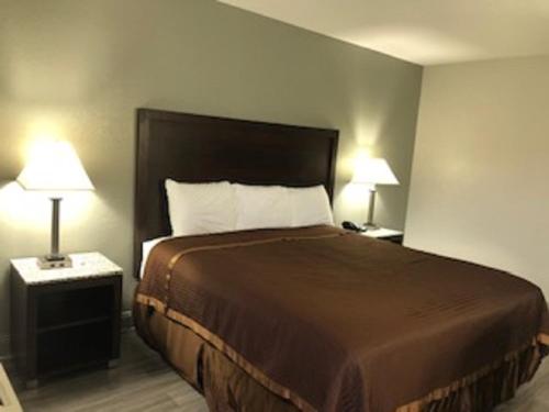 Imagen de la habitación del Hotel Western Inn Marietta. Foto 5