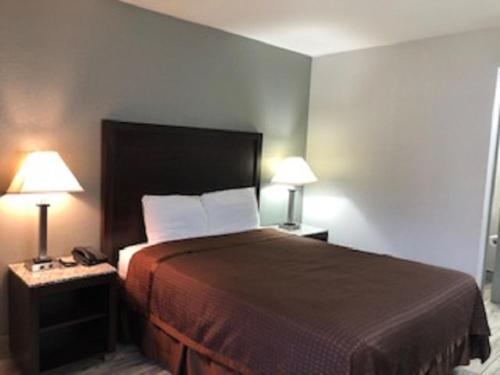 Imagen de la habitación del Hotel Western Inn Marietta. Foto 6