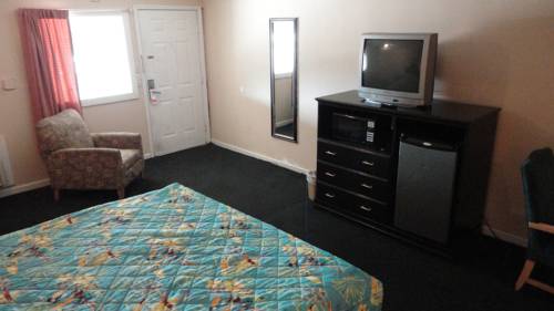 Imagen de la habitación del Hotel Western Inn - Pensacola. Foto 14