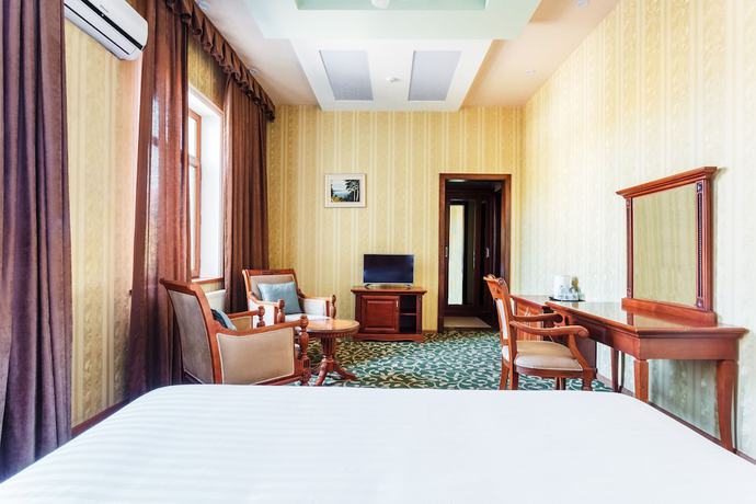 Imagen de la habitación del Hotel Western Suites. Foto 12
