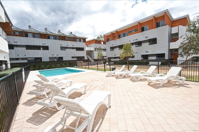 Imagen de la piscina del Hotel Western Sydney University Village- Parramatta Campus. Foto 19