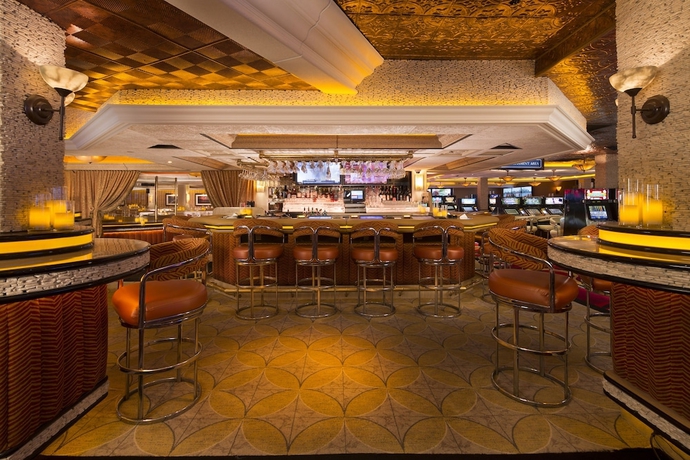 Imagen del bar/restaurante del Hotel Western Village Inn and Casino. Foto 10
