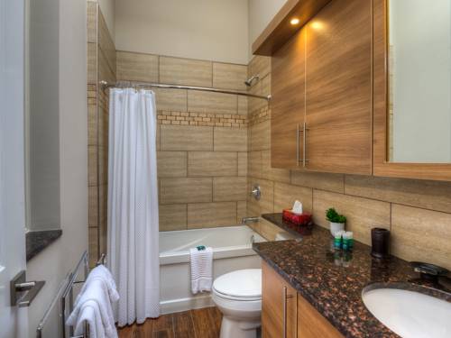Imagen de la habitación del Hotel Western and Executive Suites. Foto 4