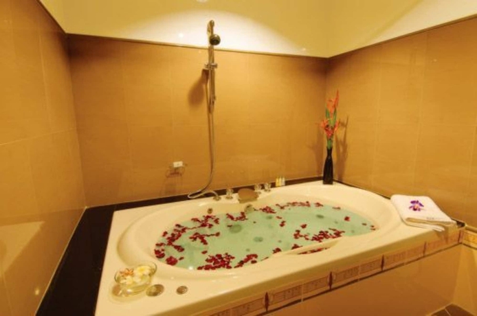 Imagen de la habitación del Hotel Westerngrand Ratchaburi. Foto 15