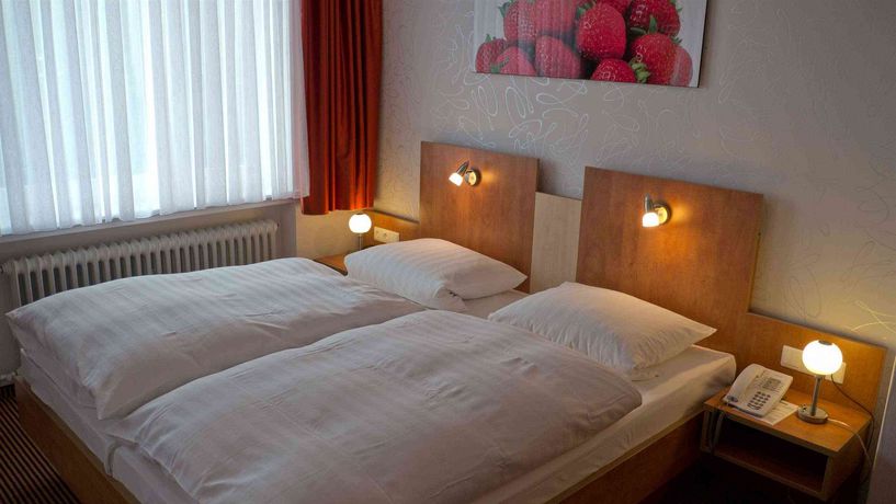 Imagen de la habitación del Hotel Westfalia. Foto 15