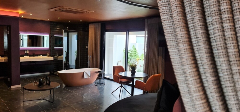 Imagen de la habitación del Hotel Westford Suites. Foto 3