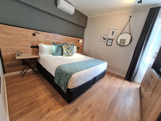 Imagen de la habitación del Hotel Westford Suites. Foto 14