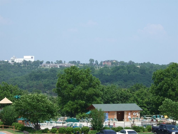 Imagen de los exteriores del Hotel Westgate Branson Woods Resort and Cabins. Foto 8