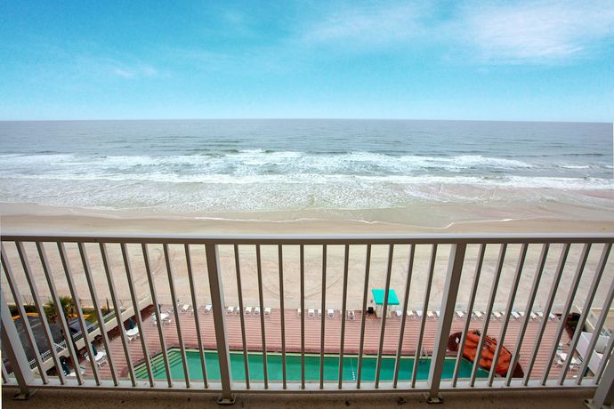 Imagen de los exteriores del Hotel Westgate Harbour Beach Resort. Foto 10