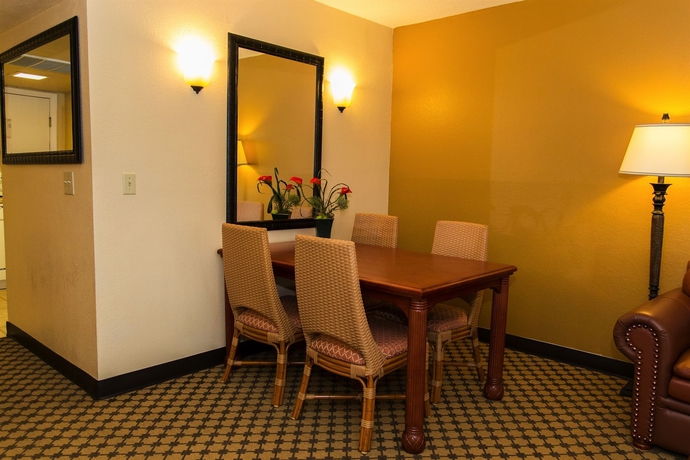 Imagen de la habitación del Hotel Westgate Leisure Resort. Foto 4