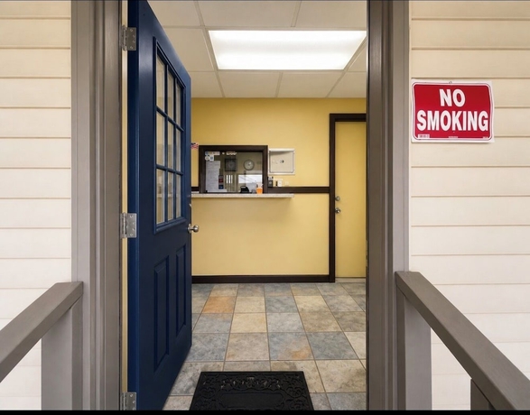 Imagen de los interiores del Hotel Westgate Manor Motel Austintown-Younstown, Ohio. Foto 16