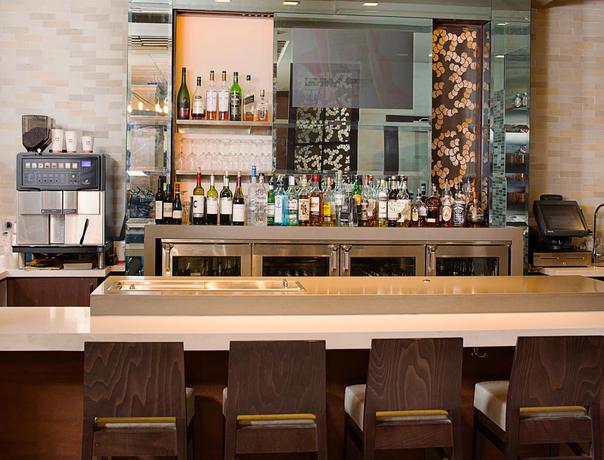 Imagen del bar/restaurante del Hotel Westgate New York Grand Central. Foto 2