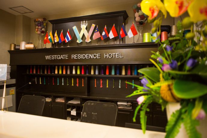 Imagen del bar/restaurante del Hotel Westgate Residence. Foto 2