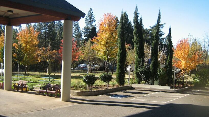 Imagen general del Hotel Westhaven Inn Pollock Pines. Foto 11