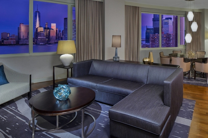 Imagen de la habitación del Hotel Westin Jersey City Newport. Foto 14