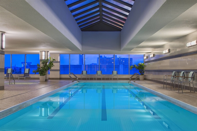 Imagen de la piscina del Hotel Westin Jersey City Newport. Foto 19