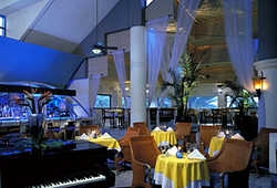 Imagen del bar/restaurante del Hotel Westin (Pool View). Foto 2